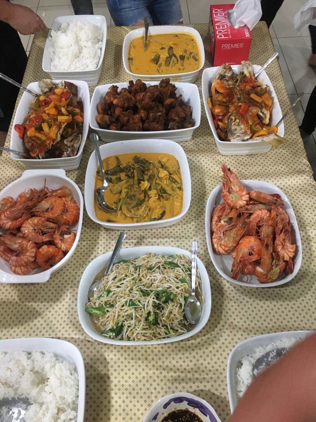 Eagle Bay Retreat Dining BBQ Seafood