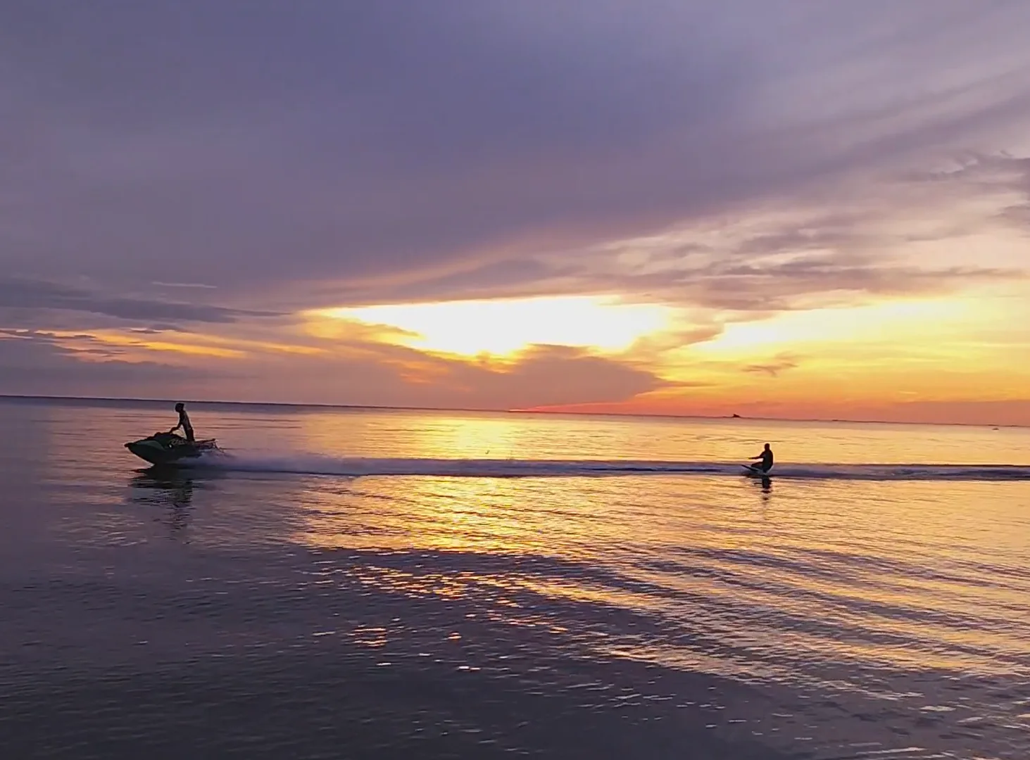 Eagle Bay Retreat Beach Activities Wakeboard riding